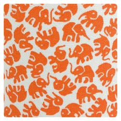 Kids lighting "Elephant'O" (orange)